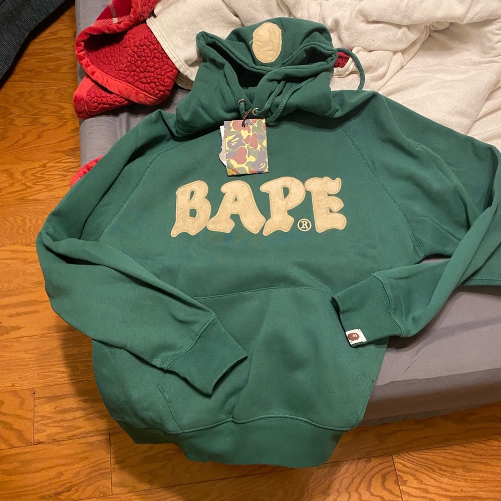 Bape hoodie authentic and stylish not big or tall, regular fit.